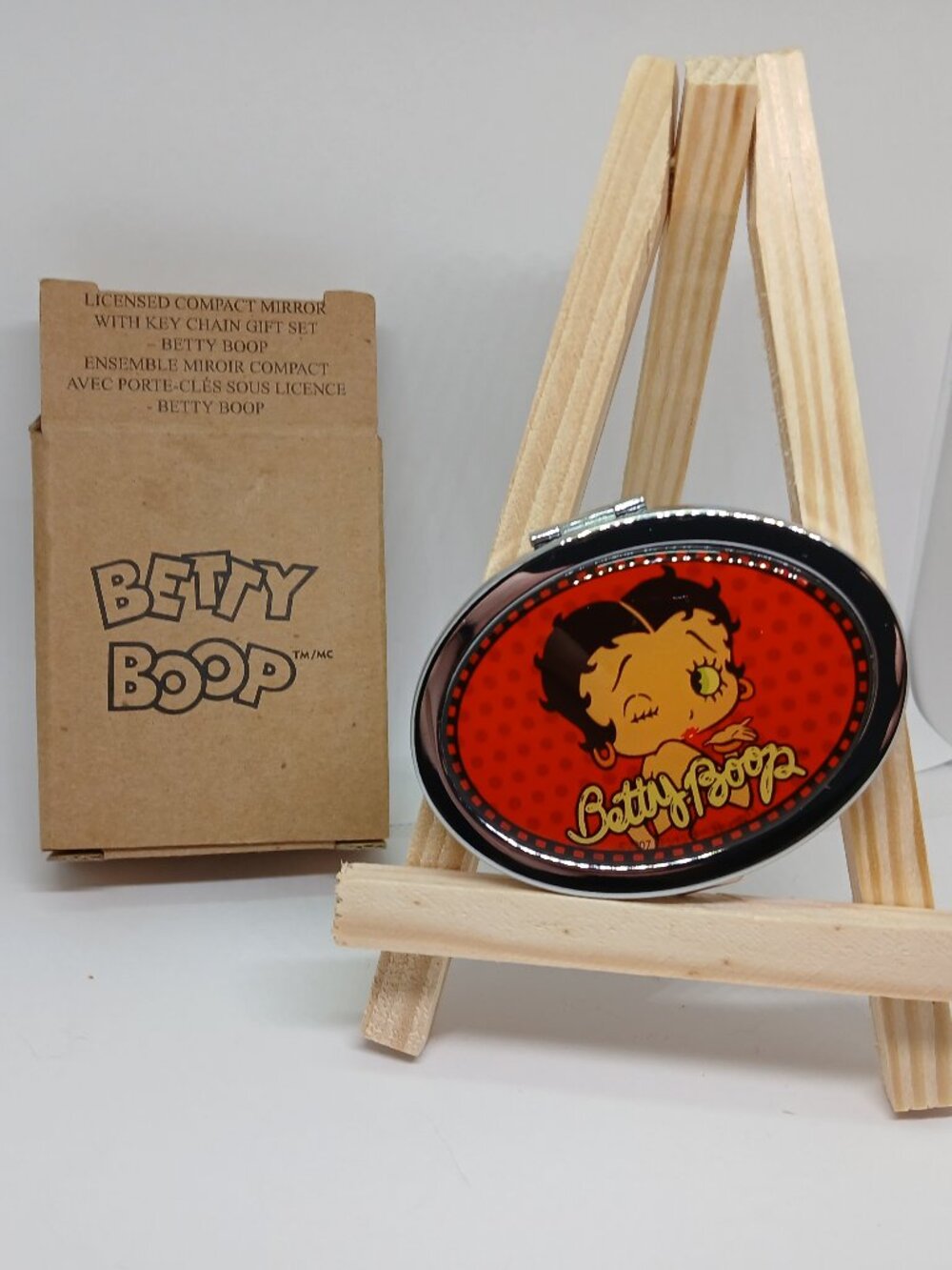 COLLECTIBLE 2007 BETTY BOOP METAL SILVER TONE OVAL COMPACT MIRROR